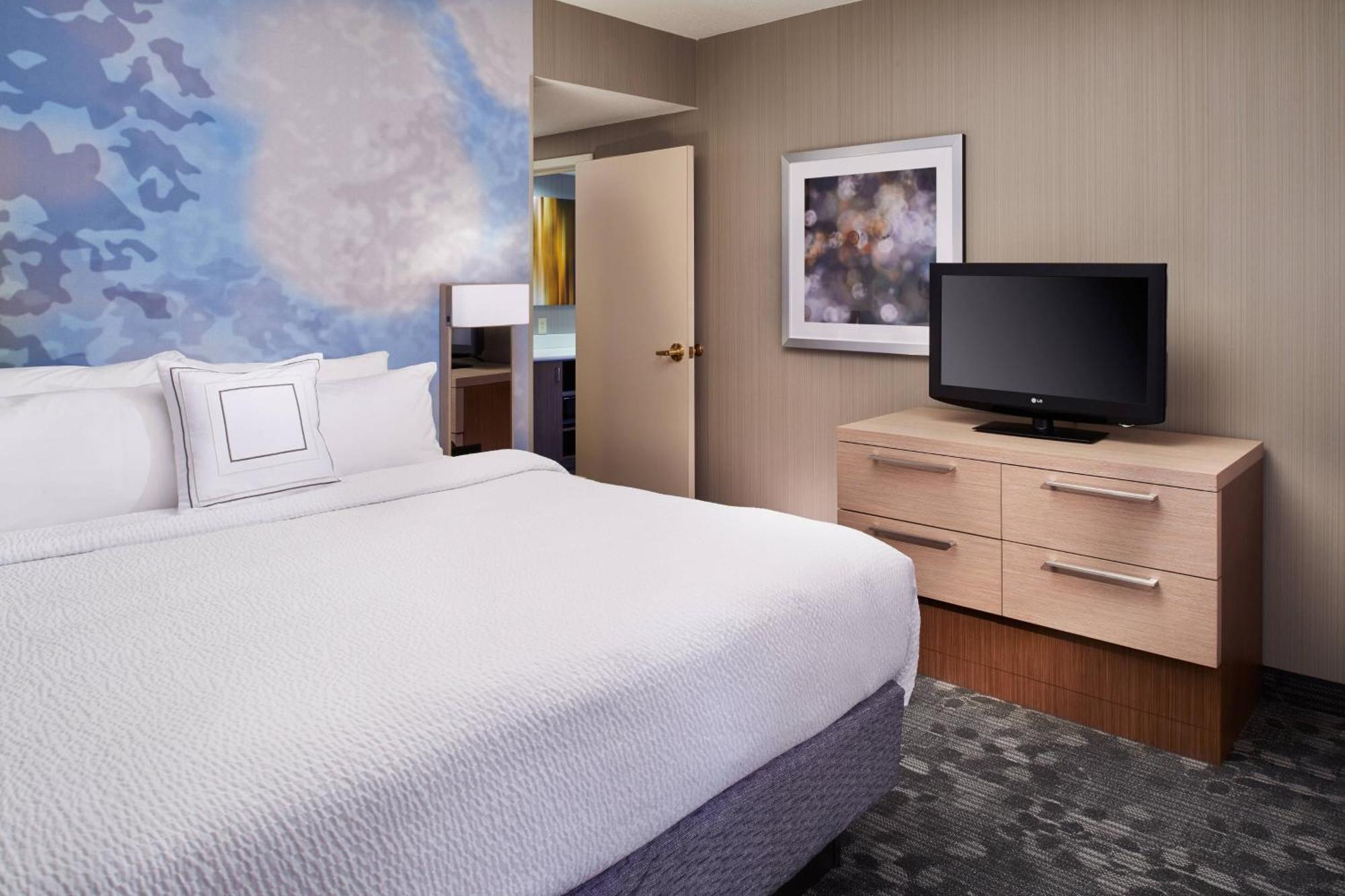 คอร์ตยาร์ด บาย แมริออท โทเรโด รอสฟอร์ด/เพอริสเบิร์ก Hotel Rossford ภายนอก รูปภาพ